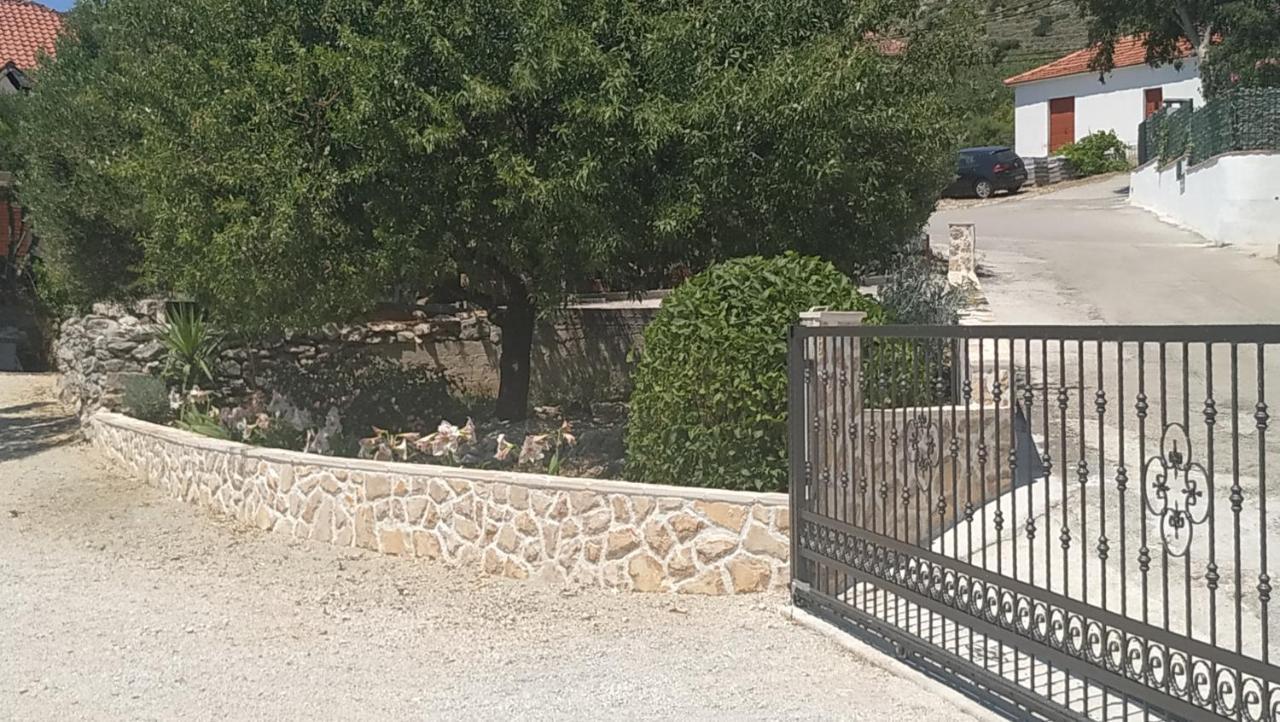 Apartment Nives Trogir Eksteriør billede