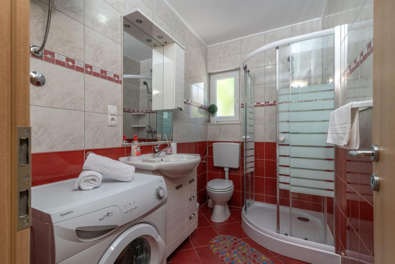 Apartment Nives Trogir Eksteriør billede