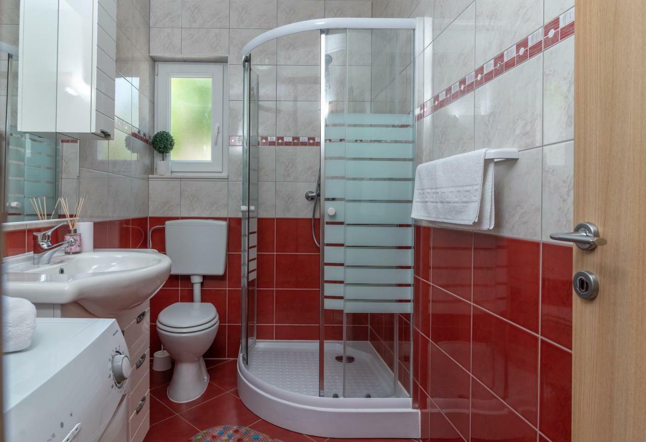 Apartment Nives Trogir Eksteriør billede