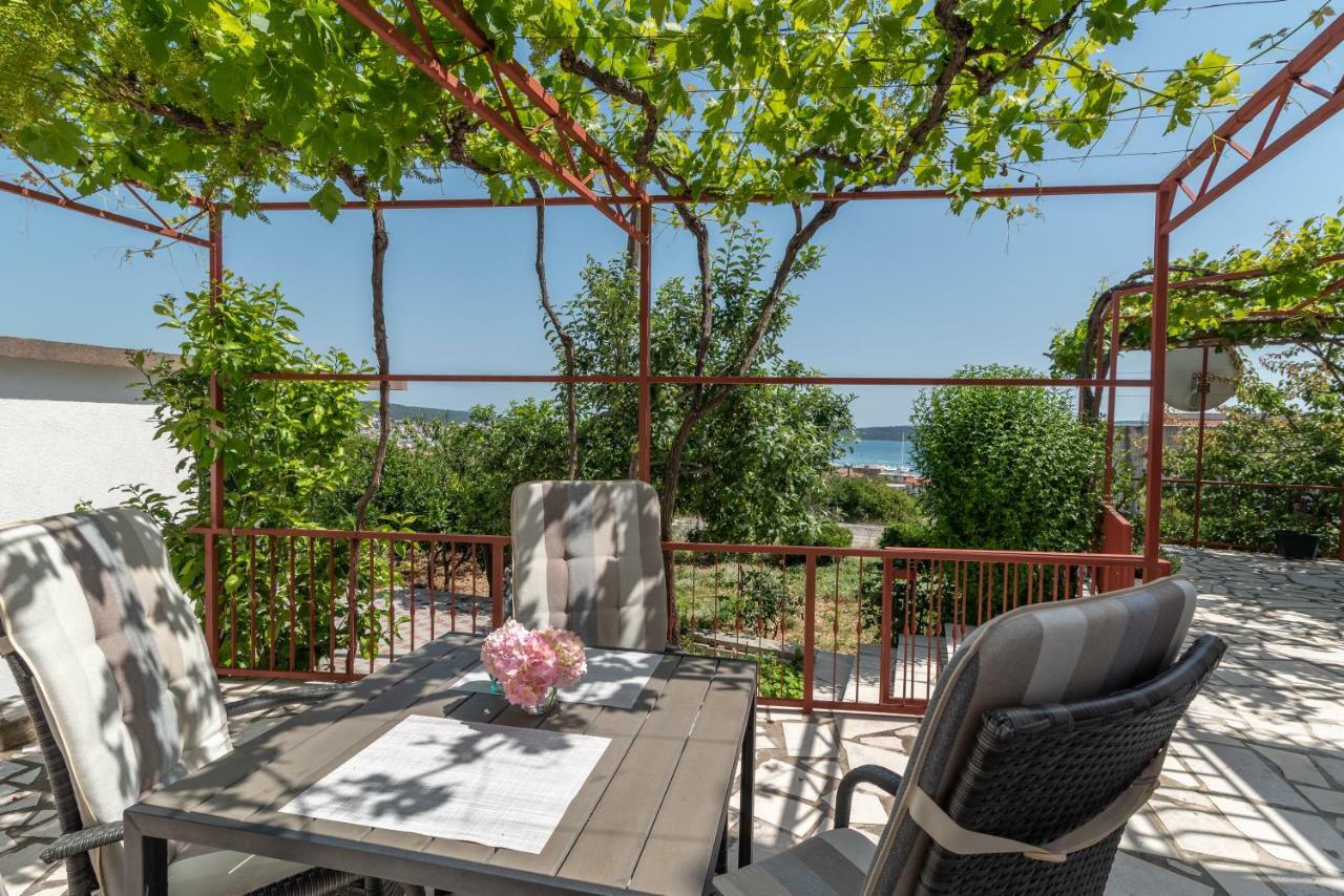 Apartment Nives Trogir Eksteriør billede