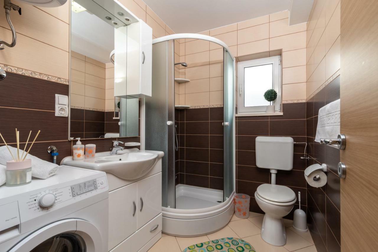 Apartment Nives Trogir Eksteriør billede