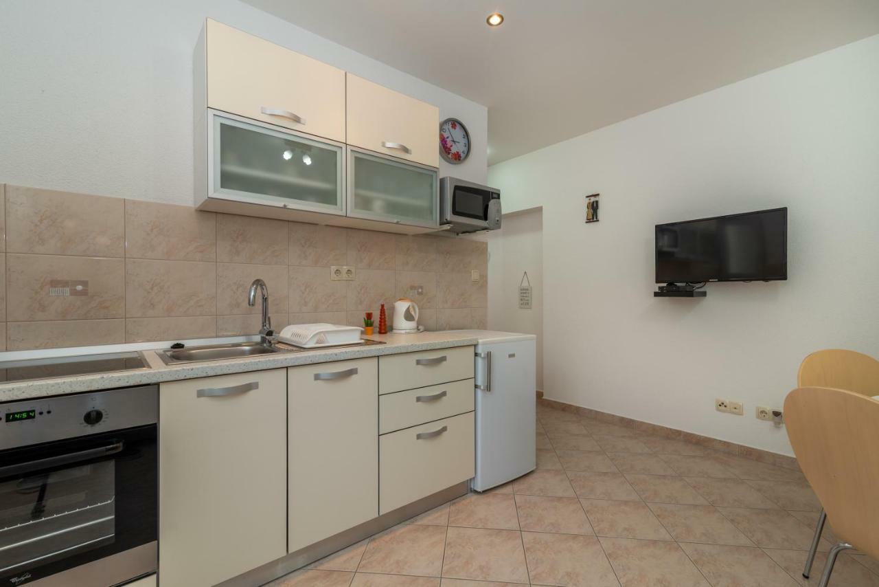 Apartment Nives Trogir Eksteriør billede